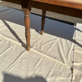 Community table
