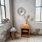 Chevet sélectionné par Charlotte Perriand pour Les Arcs