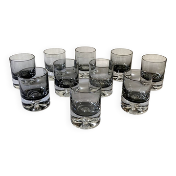 10 verres apéritif en verre fumé, années 1960-1970