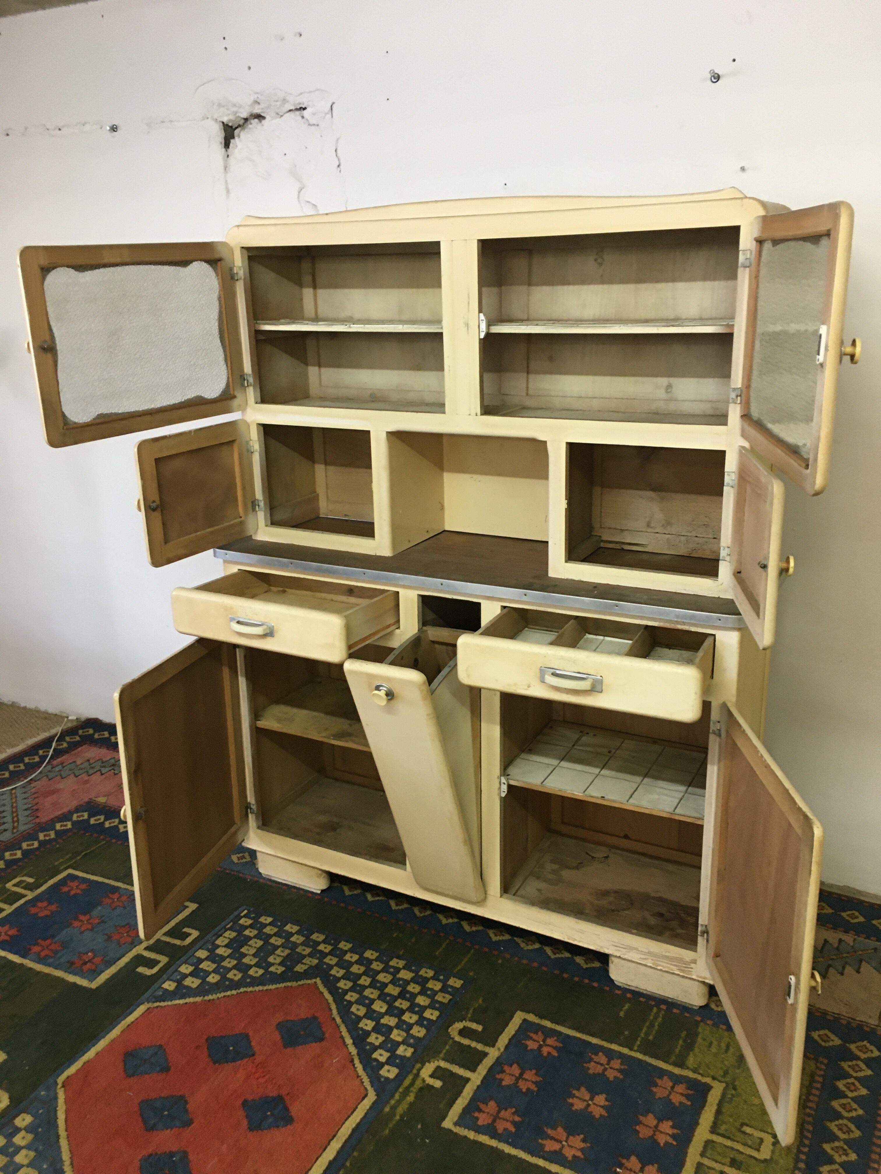 Mado Vintage Buffet in Its Makeover Juice