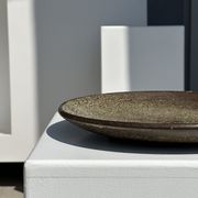 Plat en céramique vert indonésien D:26,5