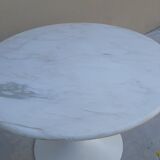 Eero saarinen table for Knoll 1970