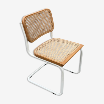 Chaise Cesca modèle b32 en blanc et bois par Marcel Breuer