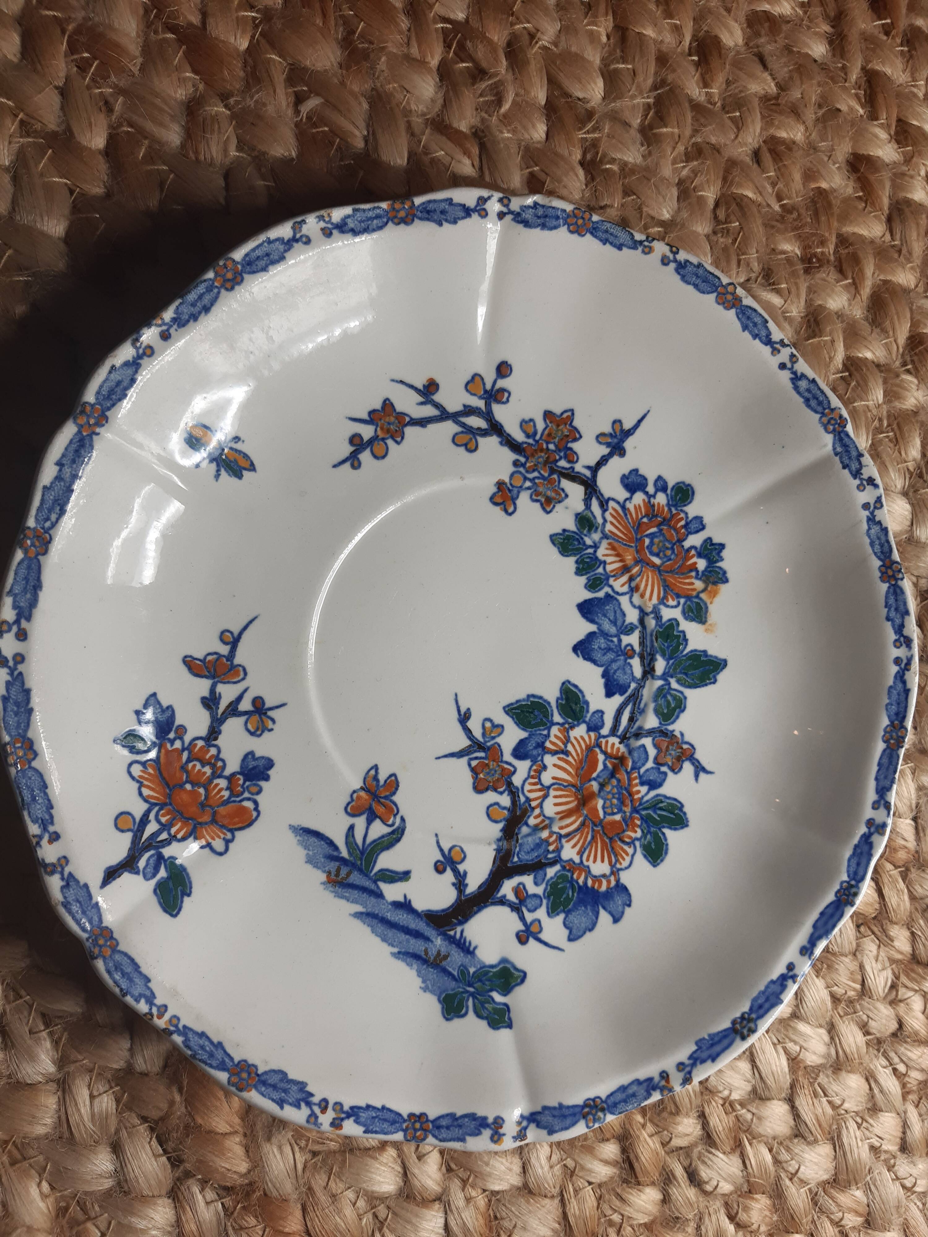 2 earthenware plates from Gien