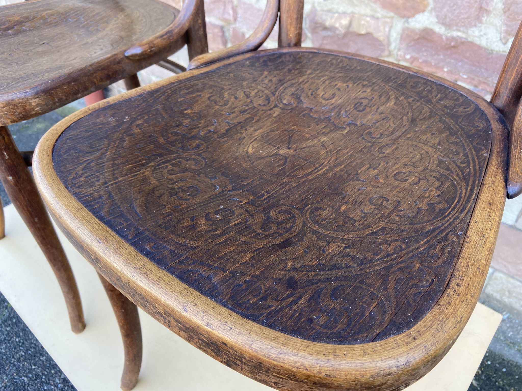 2 Chairs bistro café of the theater of COLMAR Viennese curved wood Thonet Nr 57