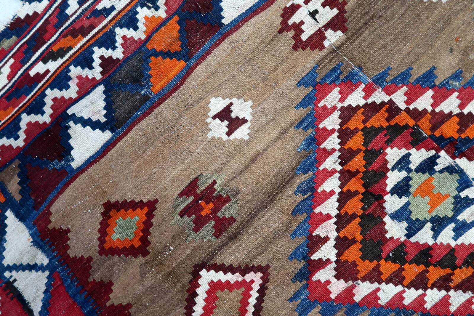 Handmade antique Persian Ardabil kilim rug 137 x 198 cm, 1930s
