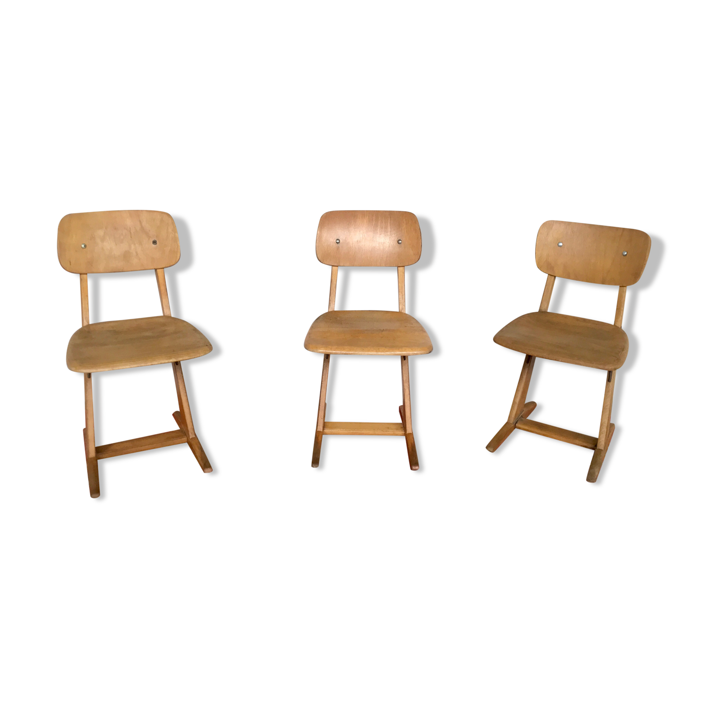 Series of 3 children's chairs casala wineing in light wood