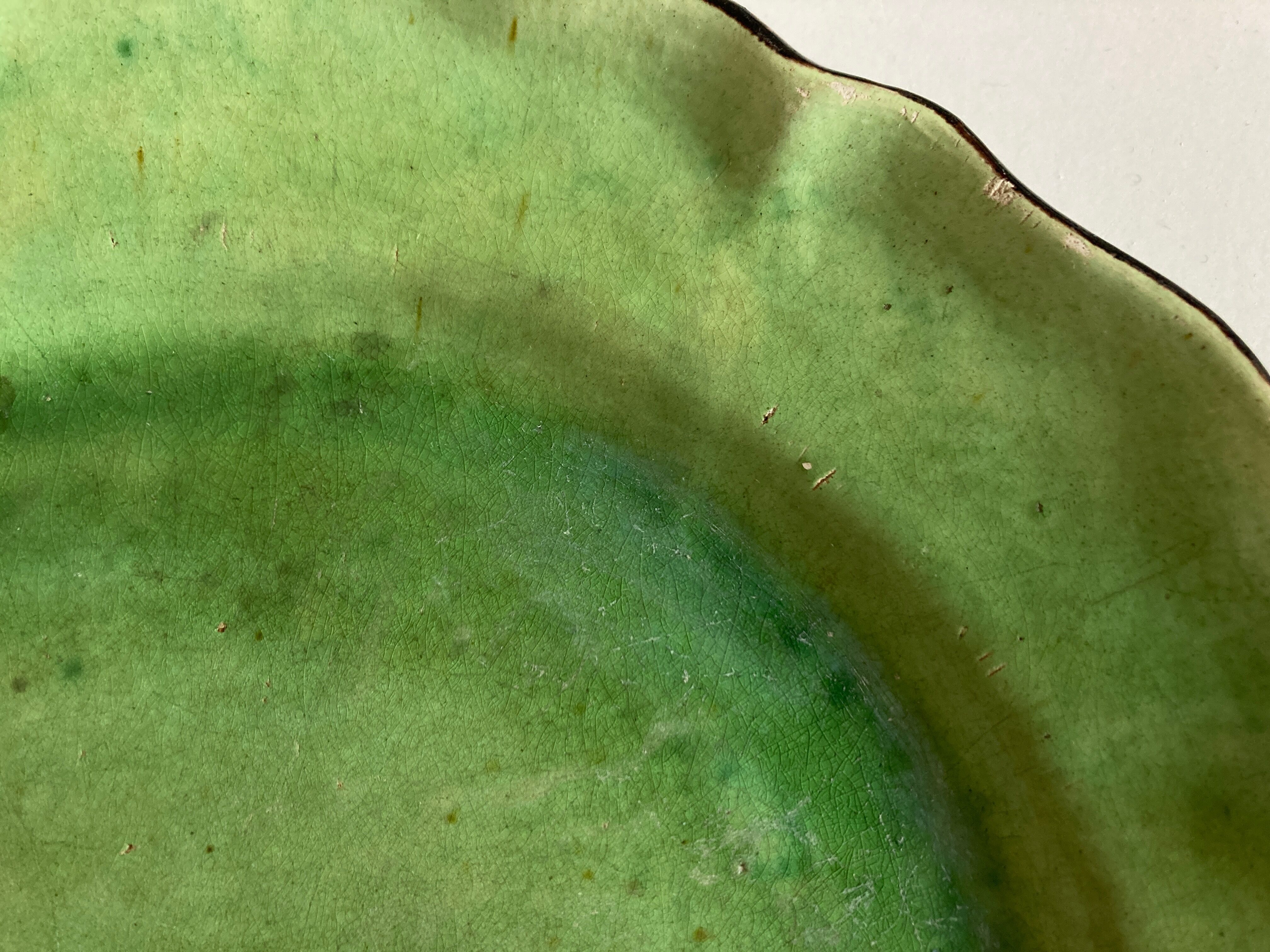 Centerpiece in glazed clay with godrons Dieulefit 1950