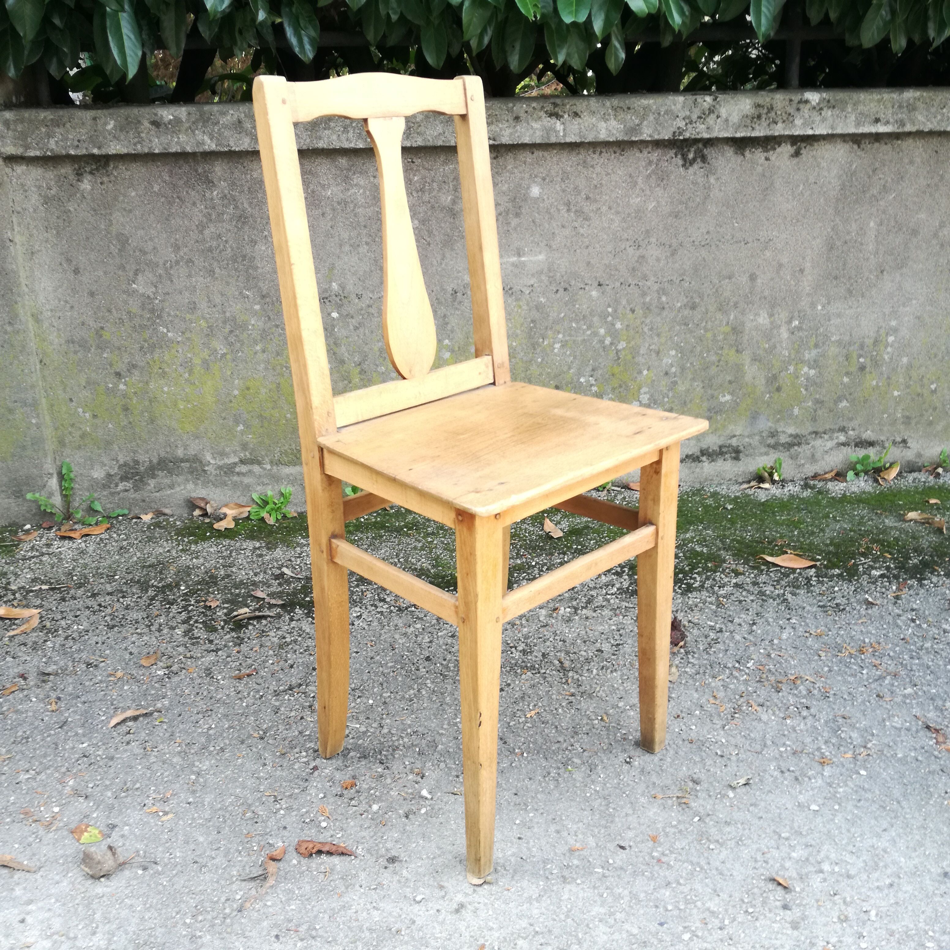 Chaise en bois, France 1940