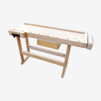 Workshop workbench in raw wood
