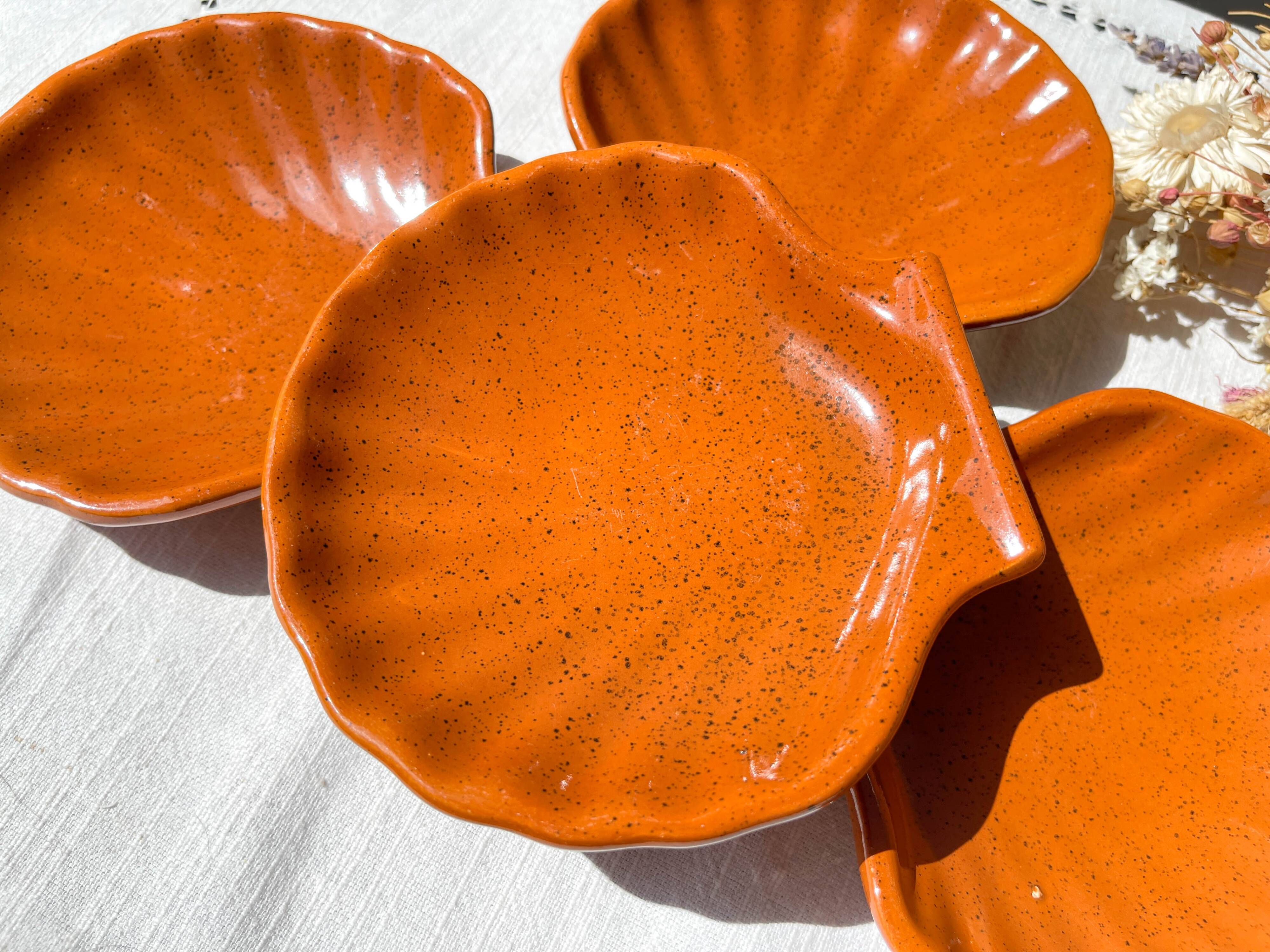 4 Vintage Emile Henry Ceramic Scallop Shells Speckled Made in France 1950