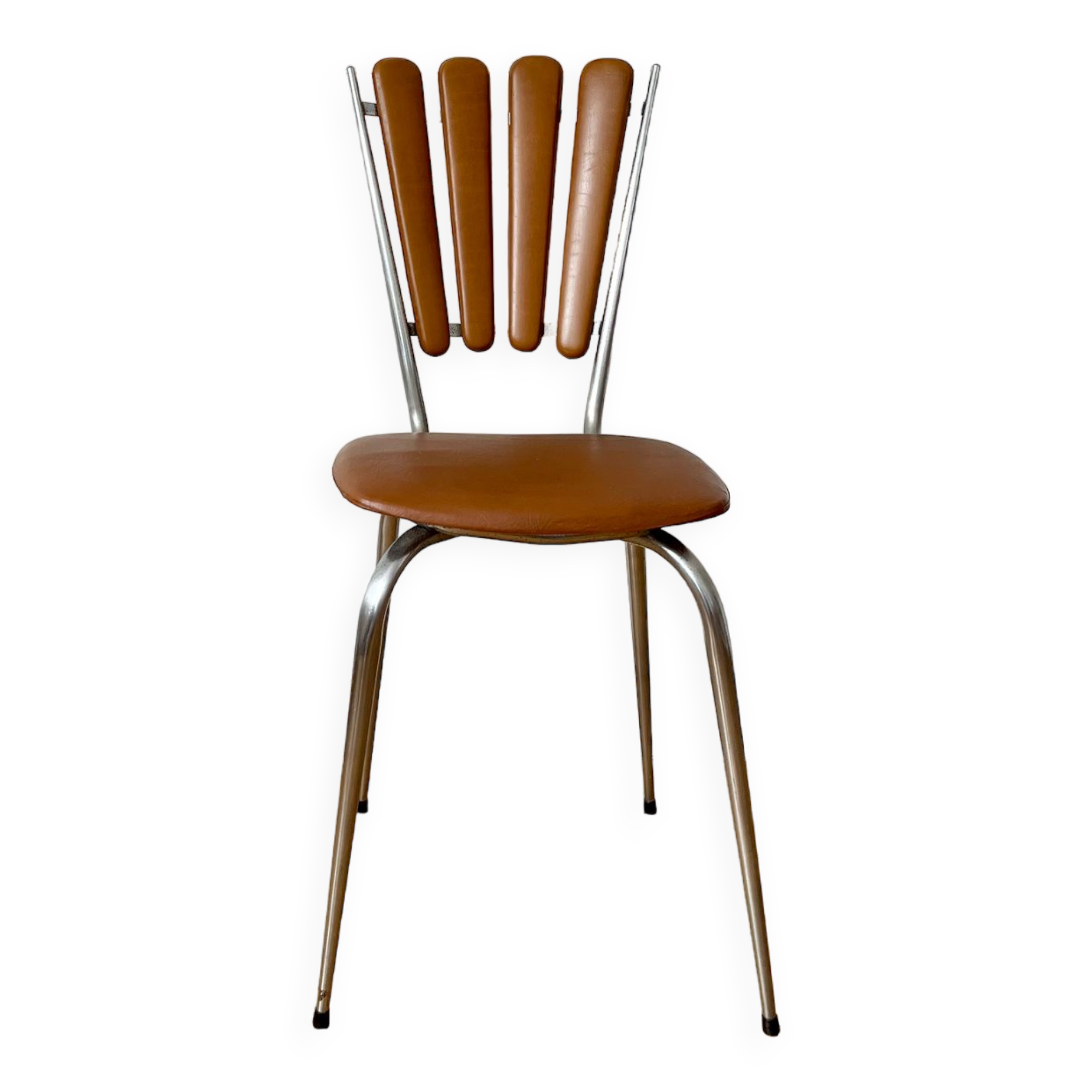 Flower petal chair in brown Skaï