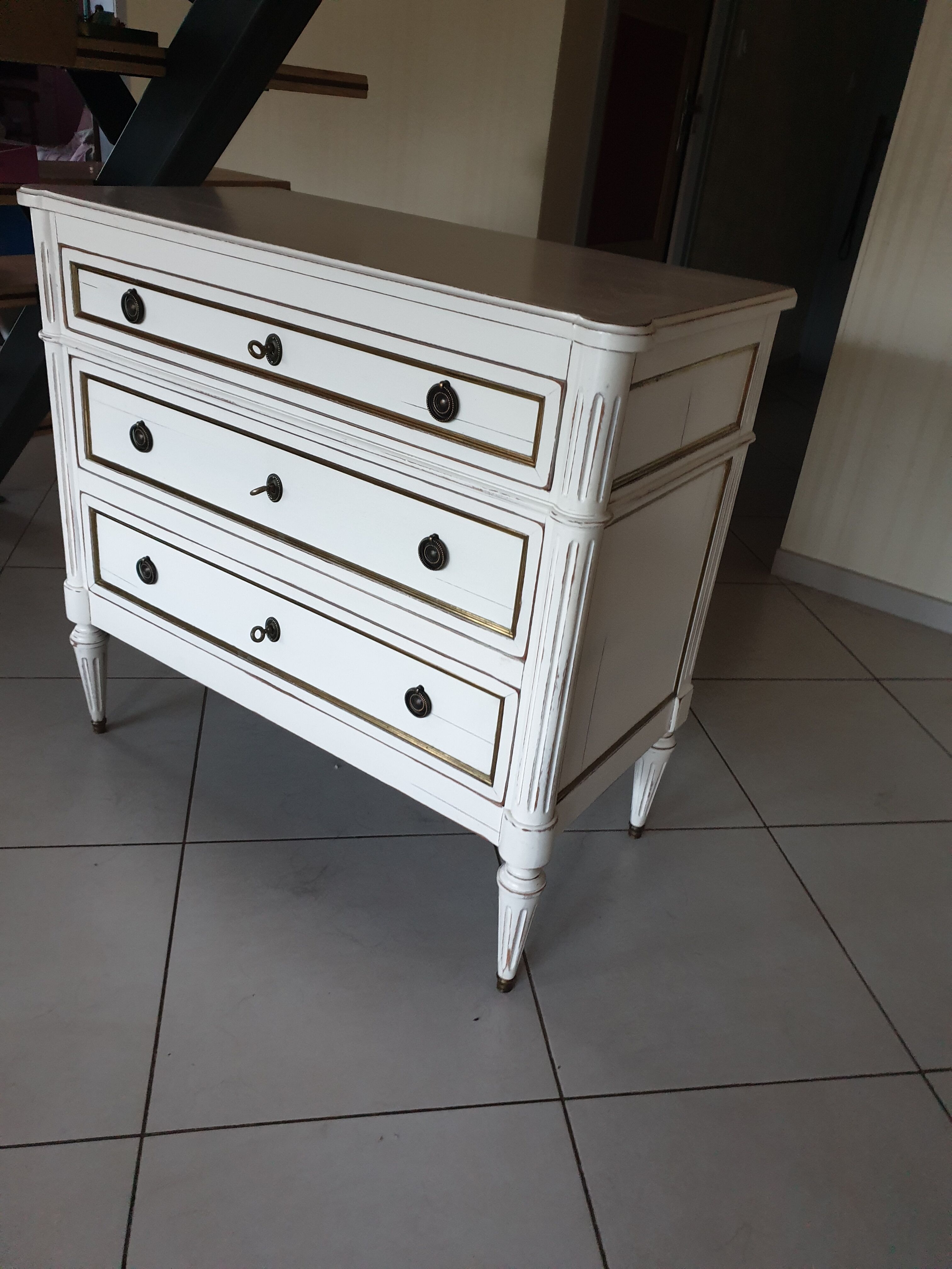 Dresser