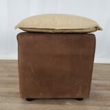 Fauteuil avec pouf en cuir et daim