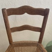 Lot de deux chaises ancienne avec cannage