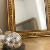 Mirror Louis Philippe beaded gold floral pattern  37x46cm