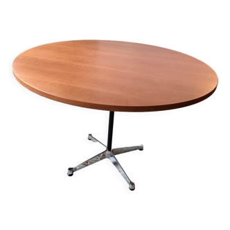 Table by Charles & Ray Eames, Vitra