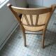 Chaise de bistrot bois vintage Luterma assise percée