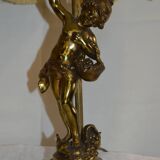 Table lamps with love in golden regulation