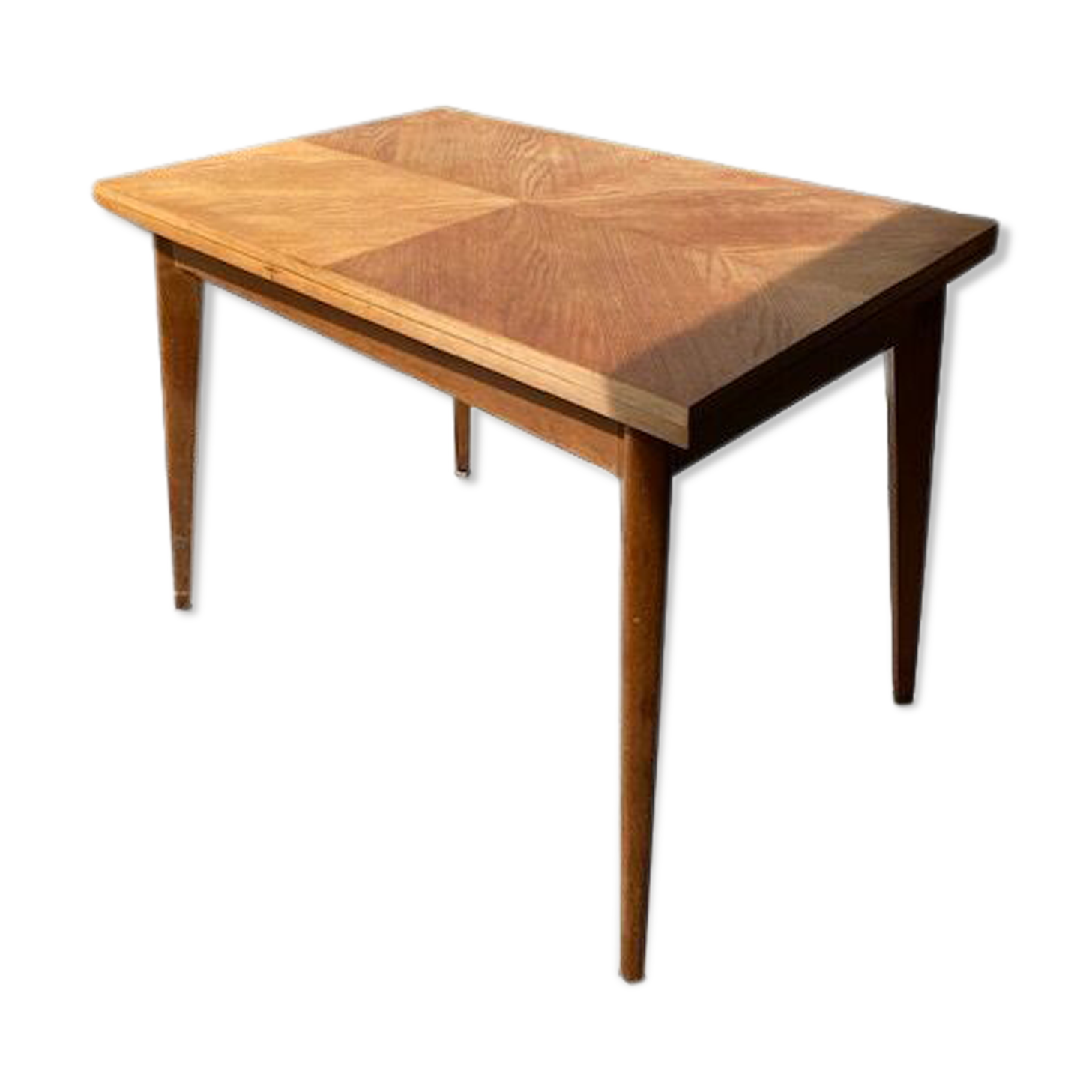 Table year 50 called "poker table"