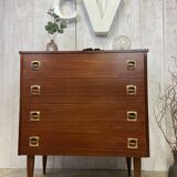 Chest of drawers with tapered legs