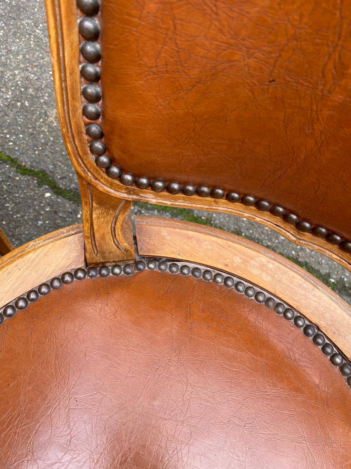 6 solid wood and leather chairs in Louis XV style