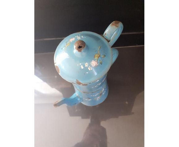 Enamelled coffee maker