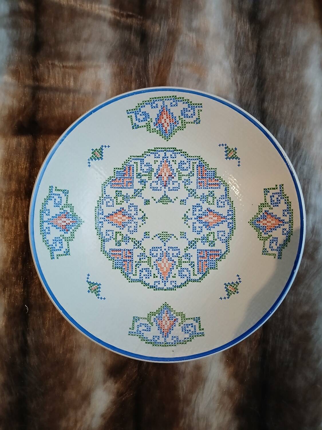 7 small deep plates Salins France