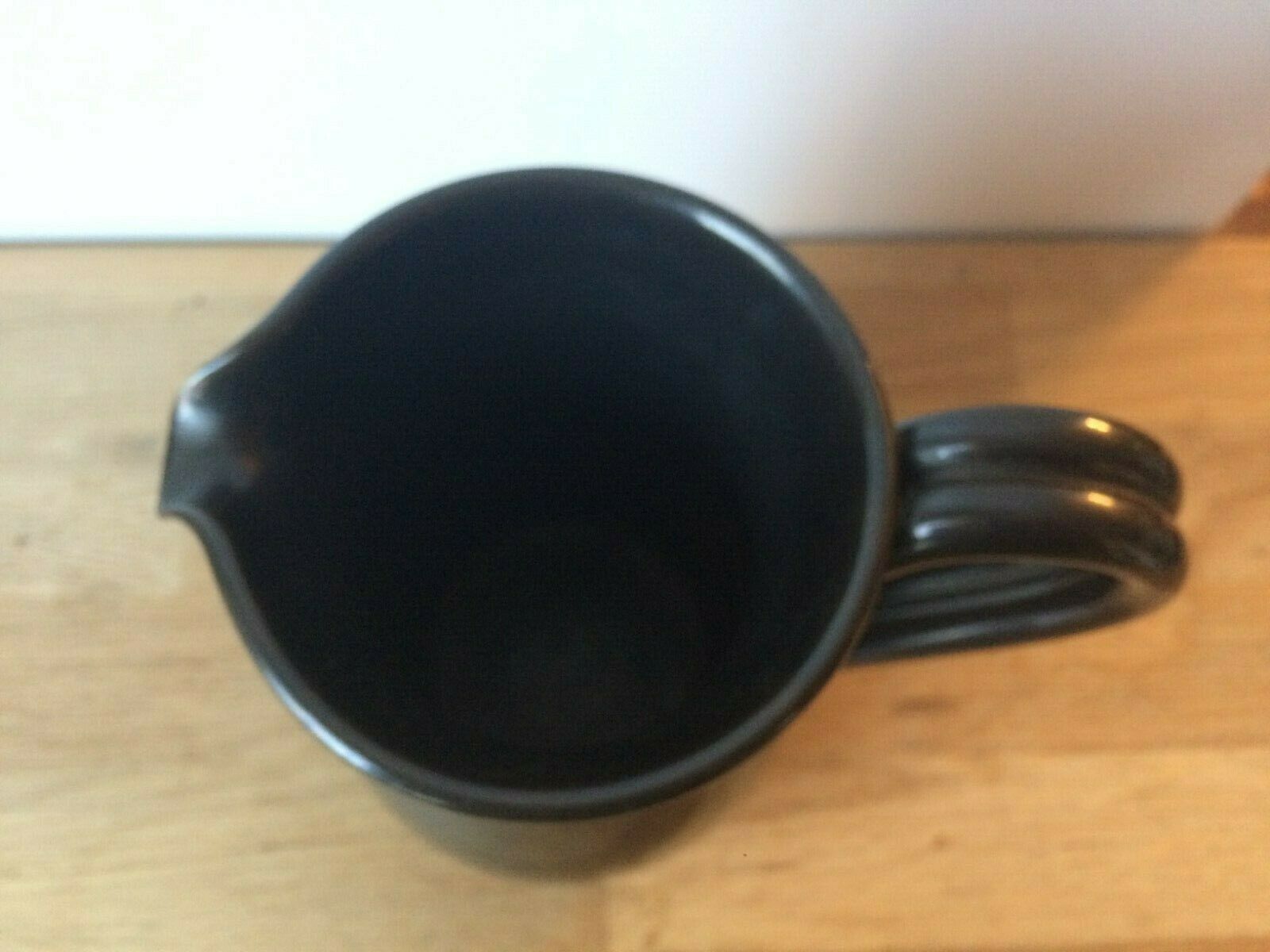 Black ceramic pitcher Accolay