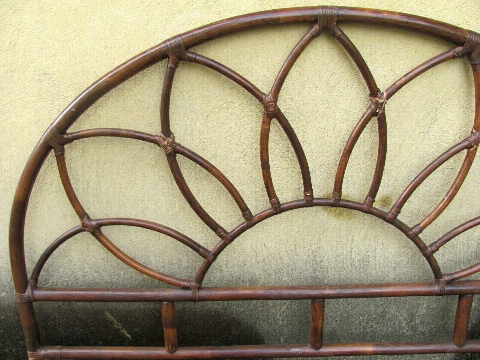 Headboard - in rattan from the 70s