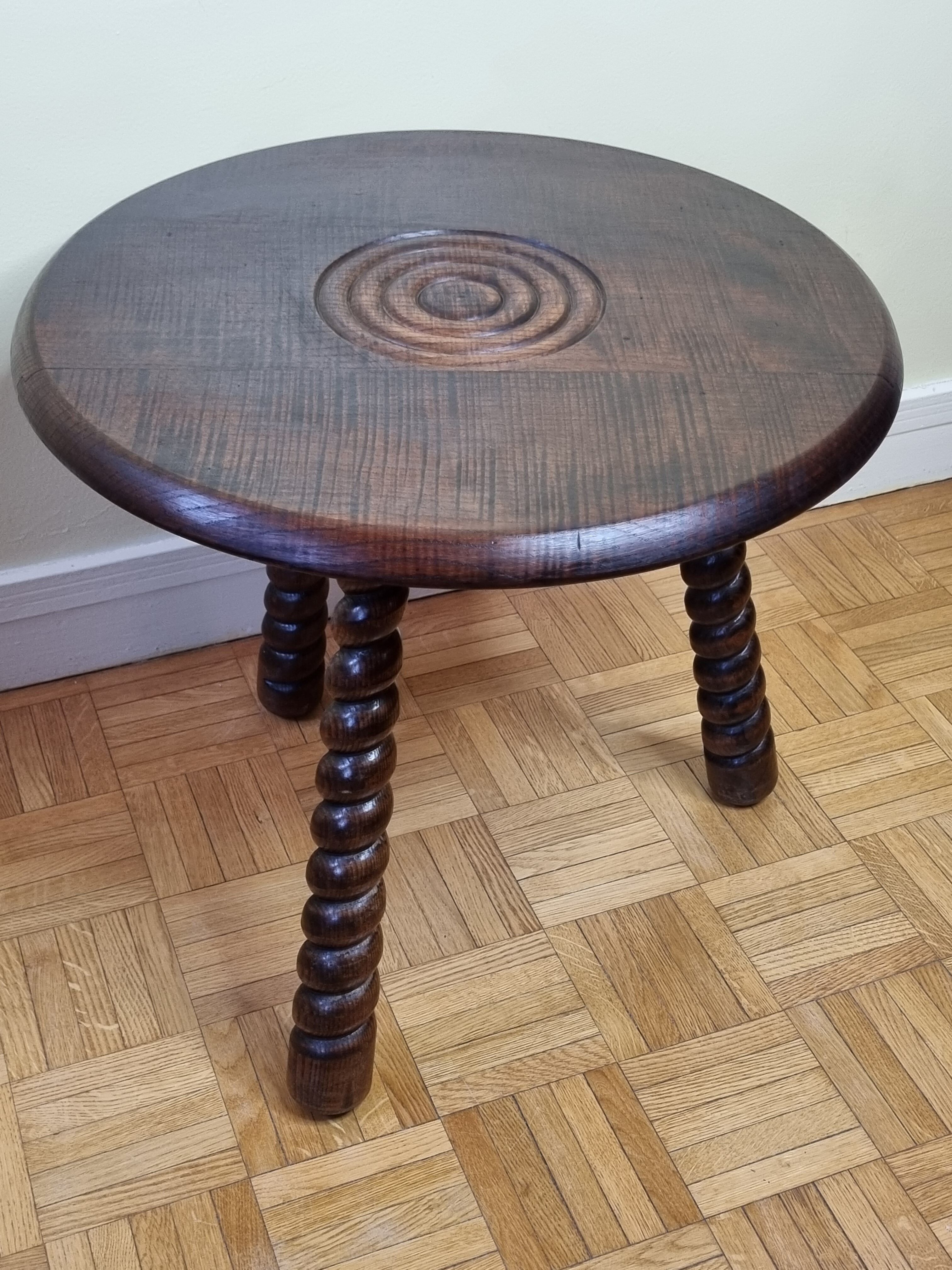 Round wooden coffee table turned Breton style, 50 cm