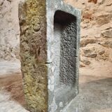 Old trough in Volvic stone – 18th century
