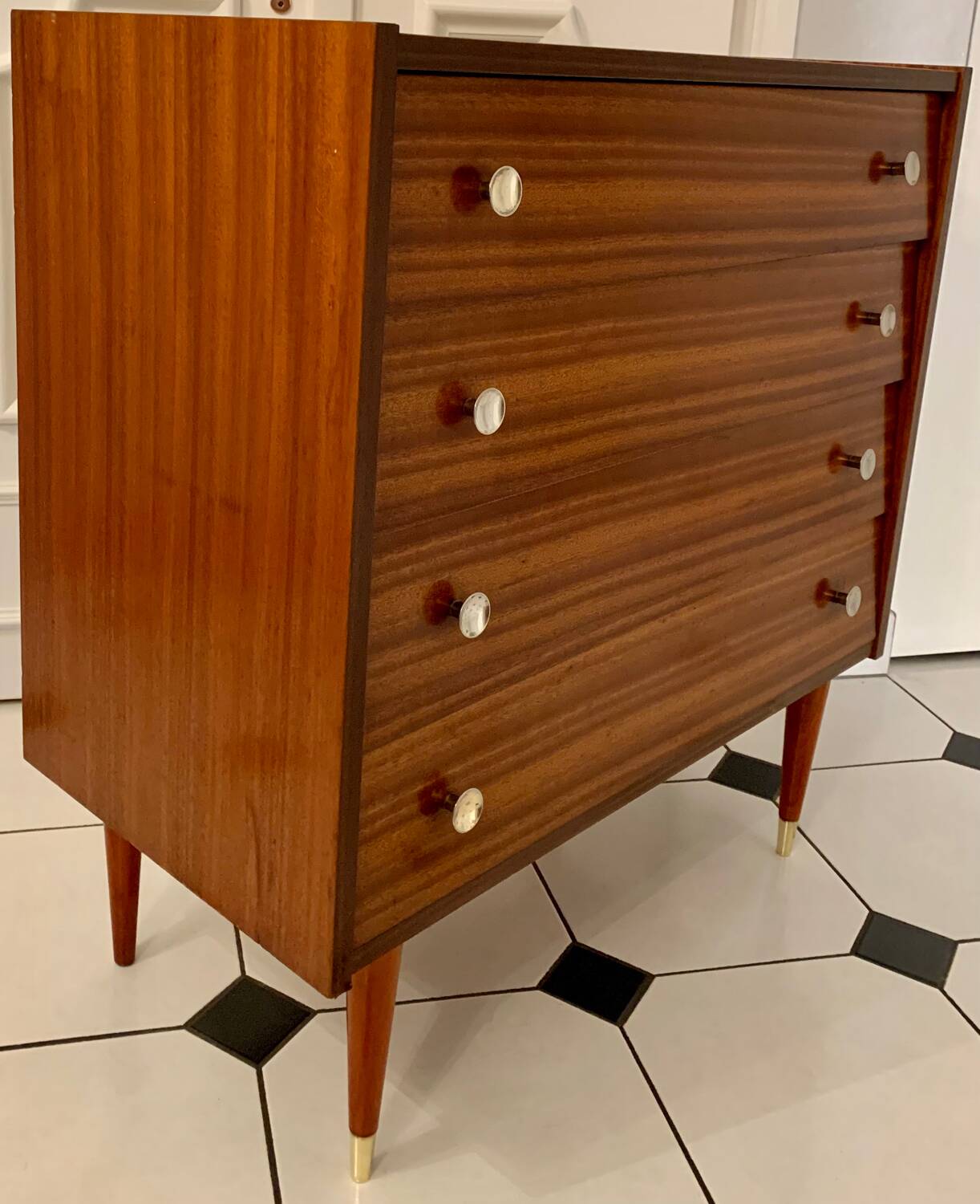 Commode vintage scandinave