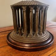 Bronze lamp