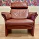 Fauteuil design cuir ajustable et modulable.