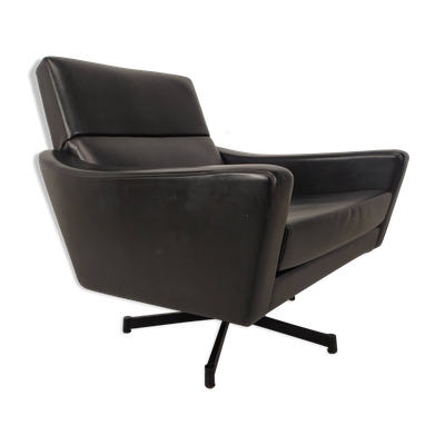 Fauteuil pivotant skaï vintage