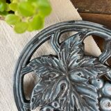 Oval enamelled cast iron trivet