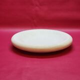 Empty white pocket in cracked ceramic matte François Chatain cup plate