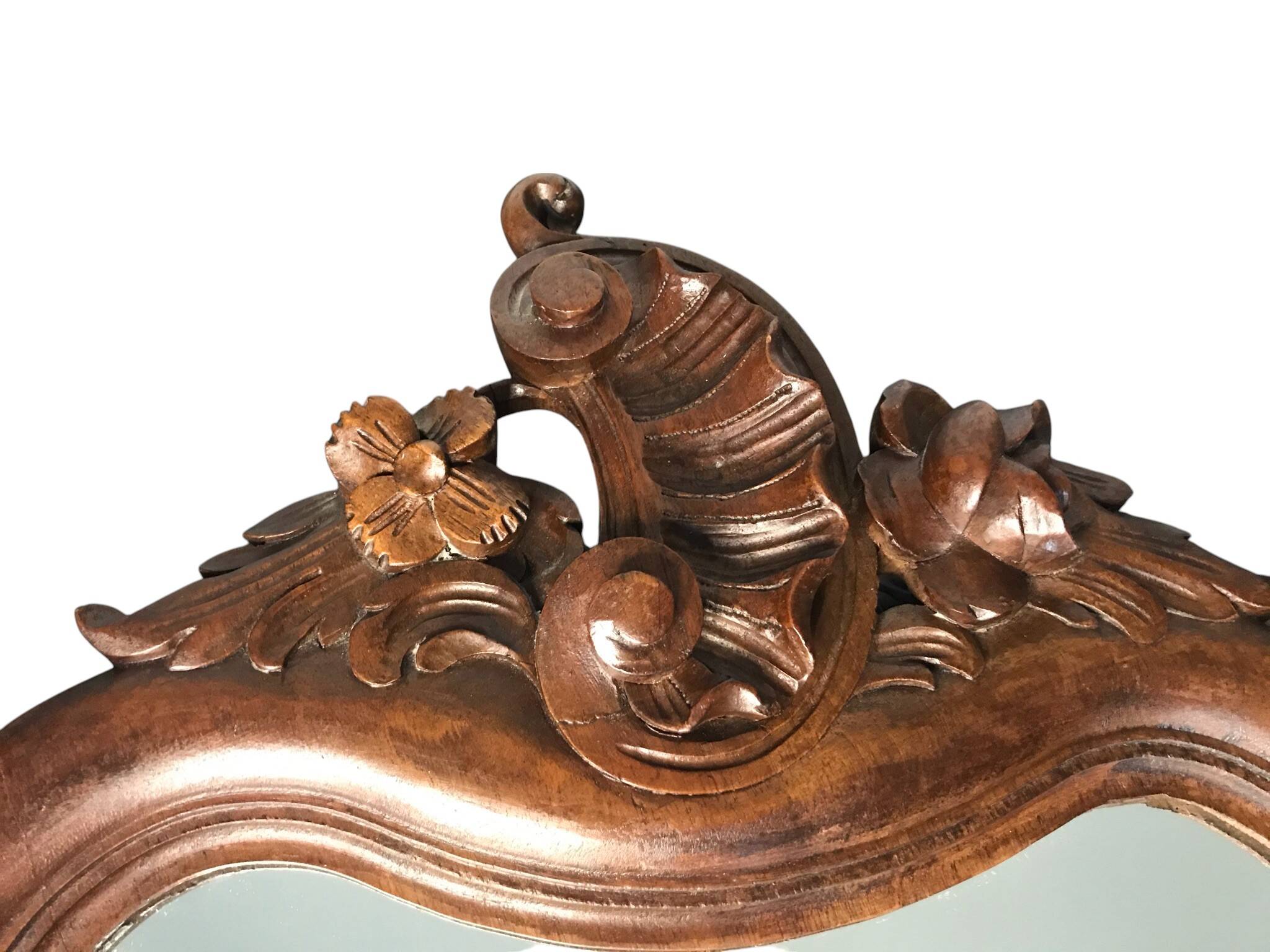 Antique Louis XV style wooden scalloped mirror