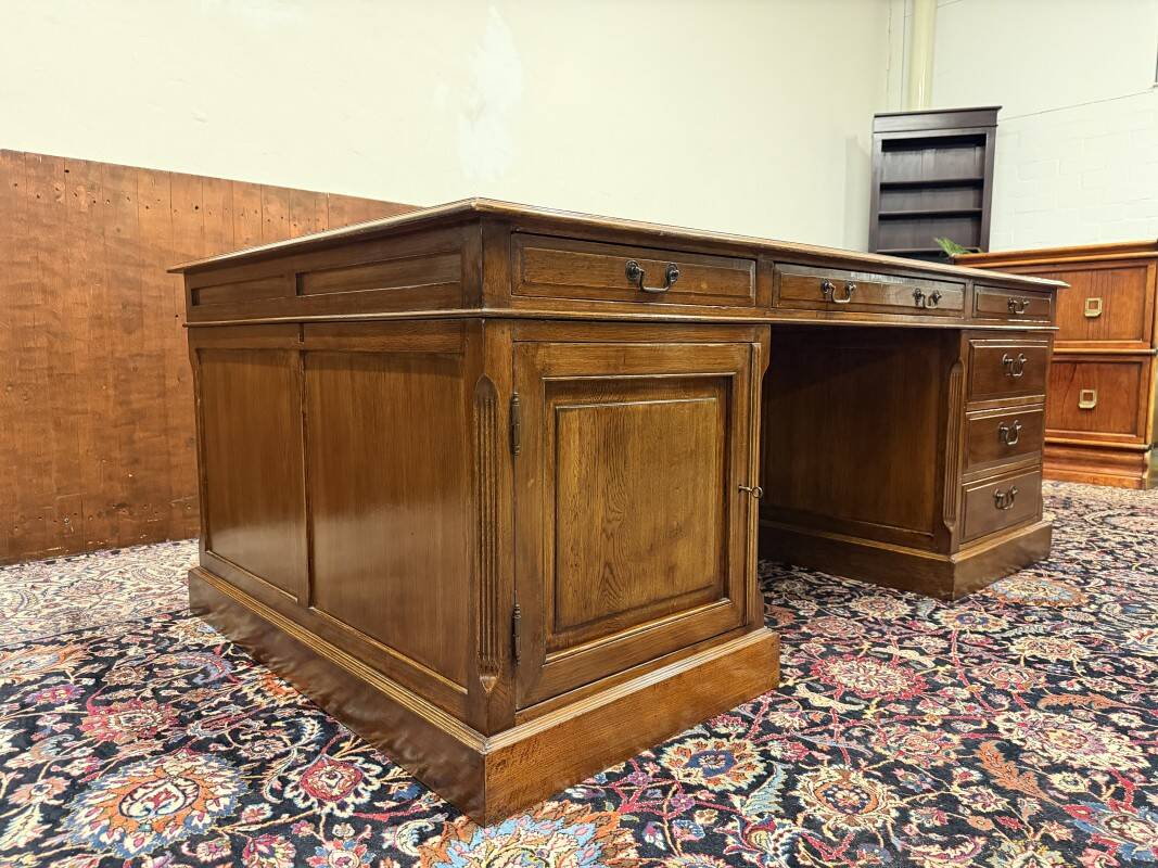 Large English Eichholtz Desk Partnerdesk