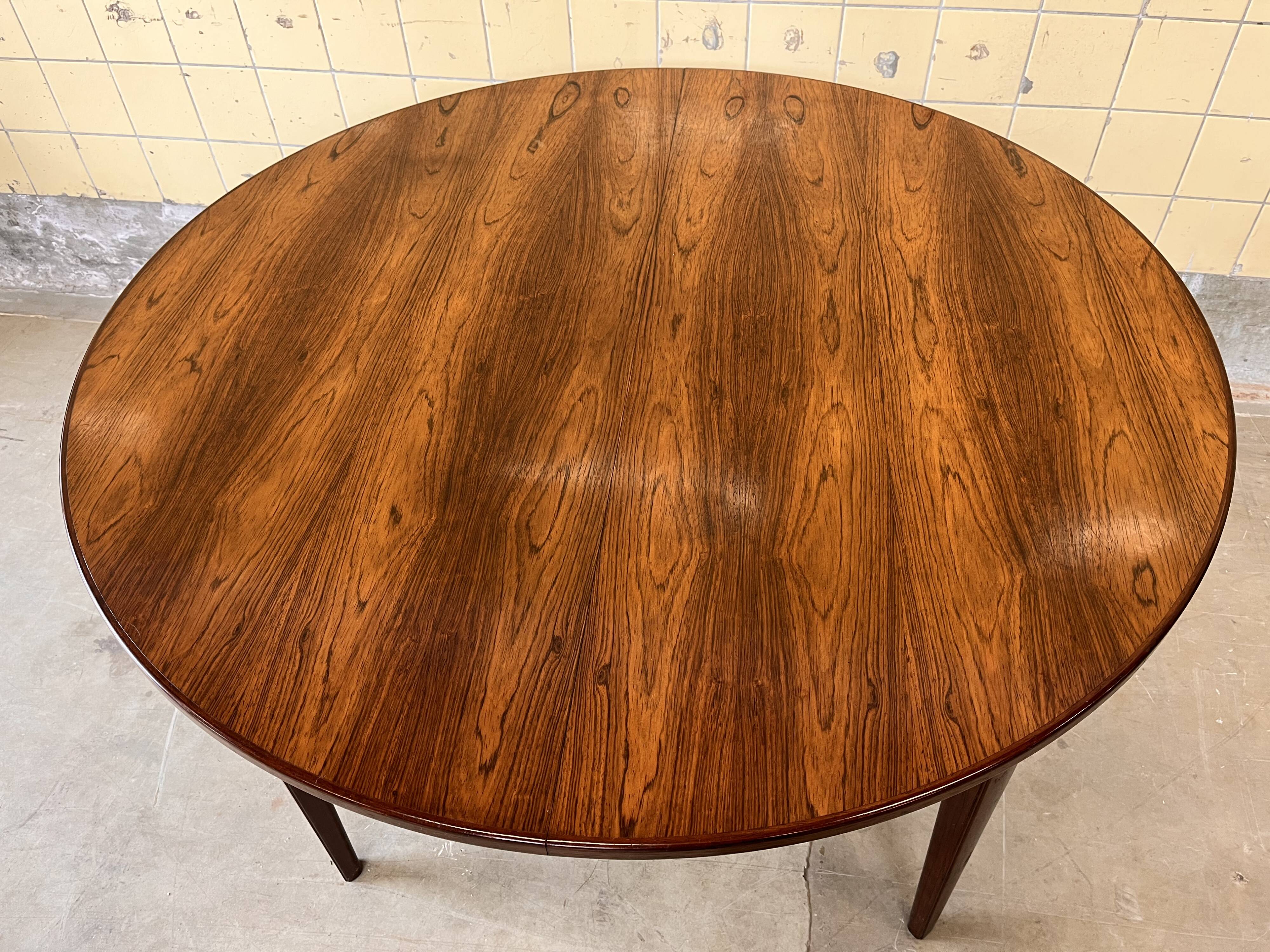Dining table model 55 by Omann Jun