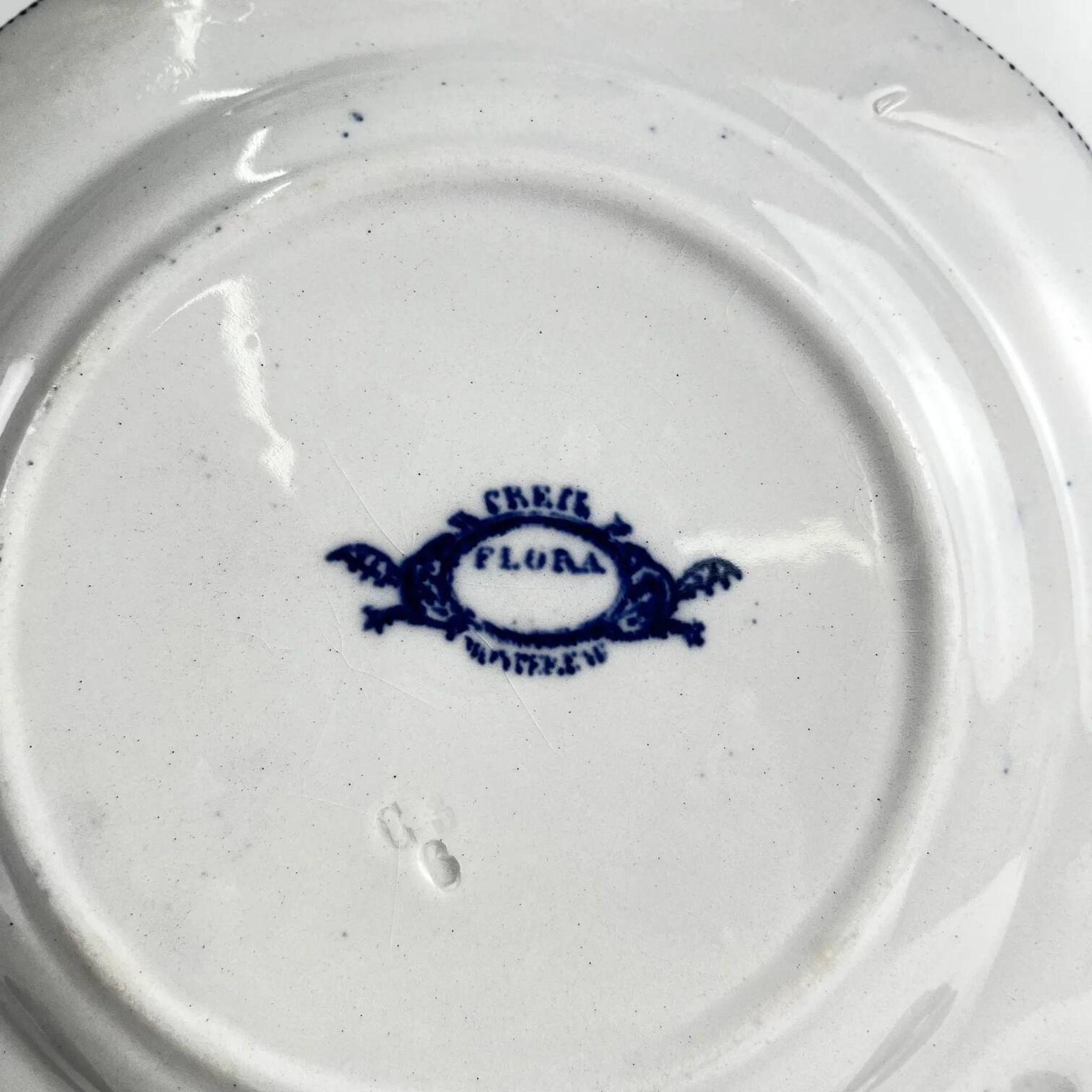 Set of 6 dessert plates in ironstone "Flora" – Creil et Montereau, 19th century, blue