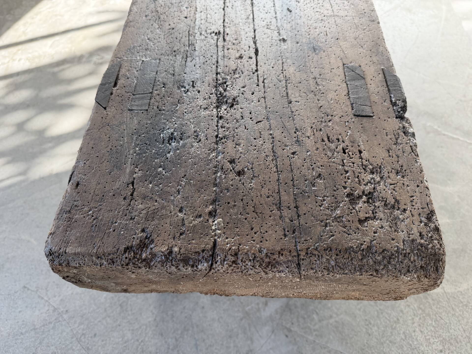 Brutalist Oak Bench – Unique Piece, 20th Century Folk Art