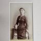 Ensemble de 6 photographies anciennes, portraits studio du XIXe siècle, hommes, femmes et enfants