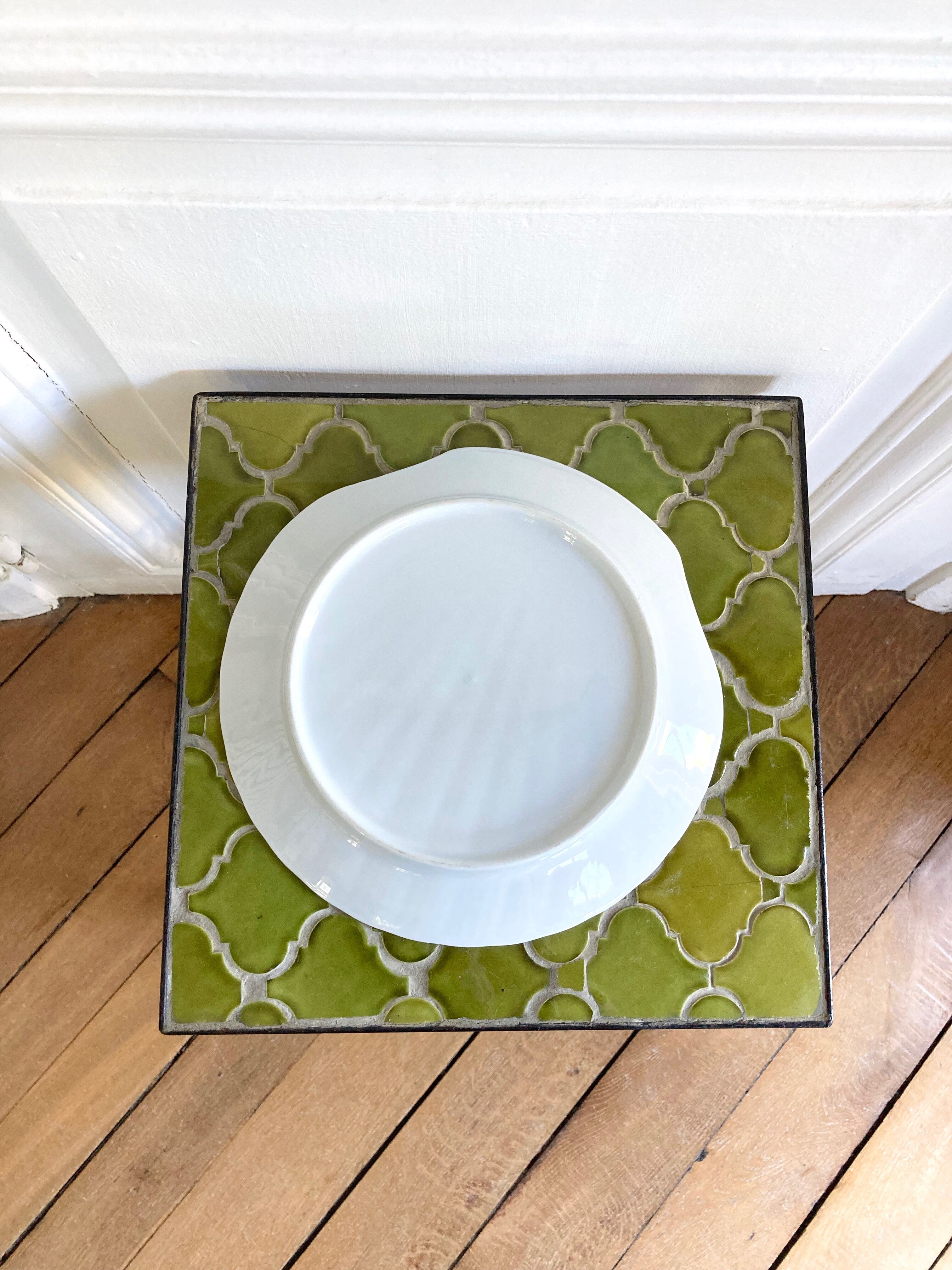 Porcelain scallop dish