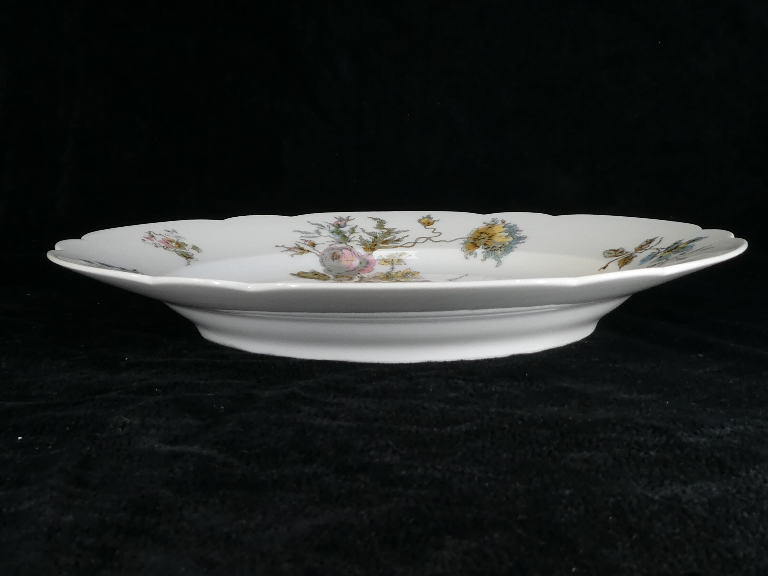 Limoges porcelain round dish for E.Bourgeois Paris