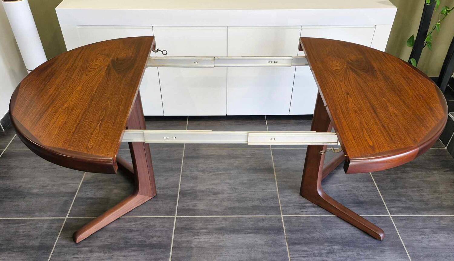 Vintage Baumann extendable table, 1970s