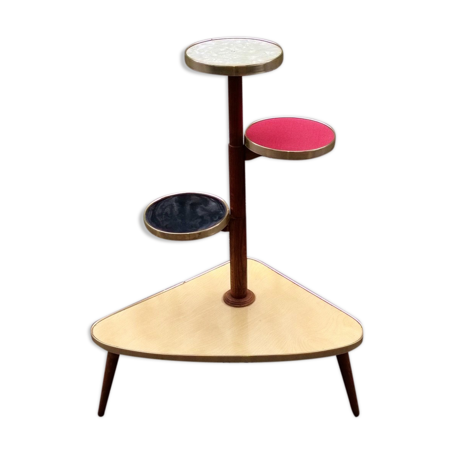 saddle wears plant formica and teak year 50