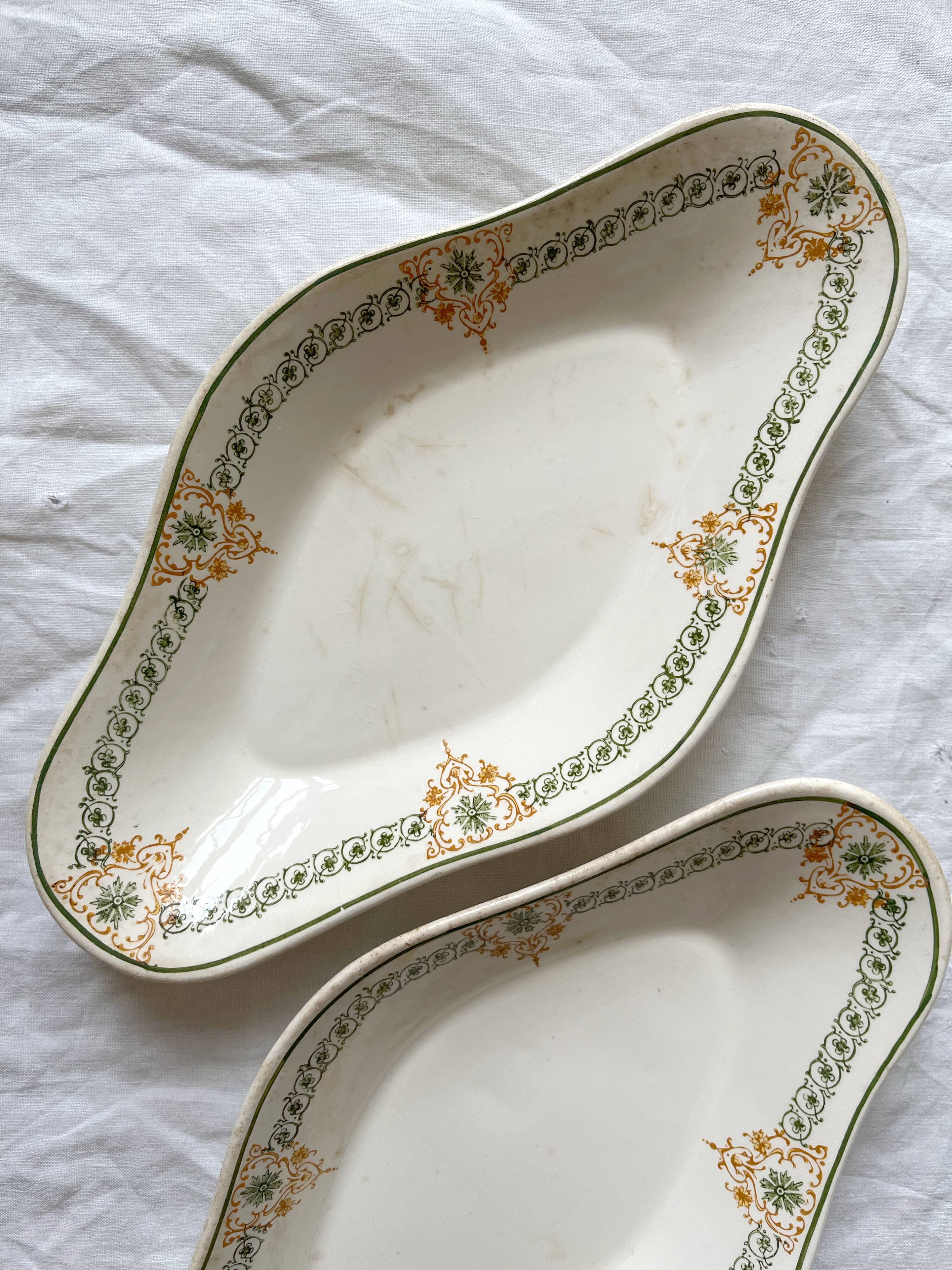 2 Longpré de Longwy iron clay dishes