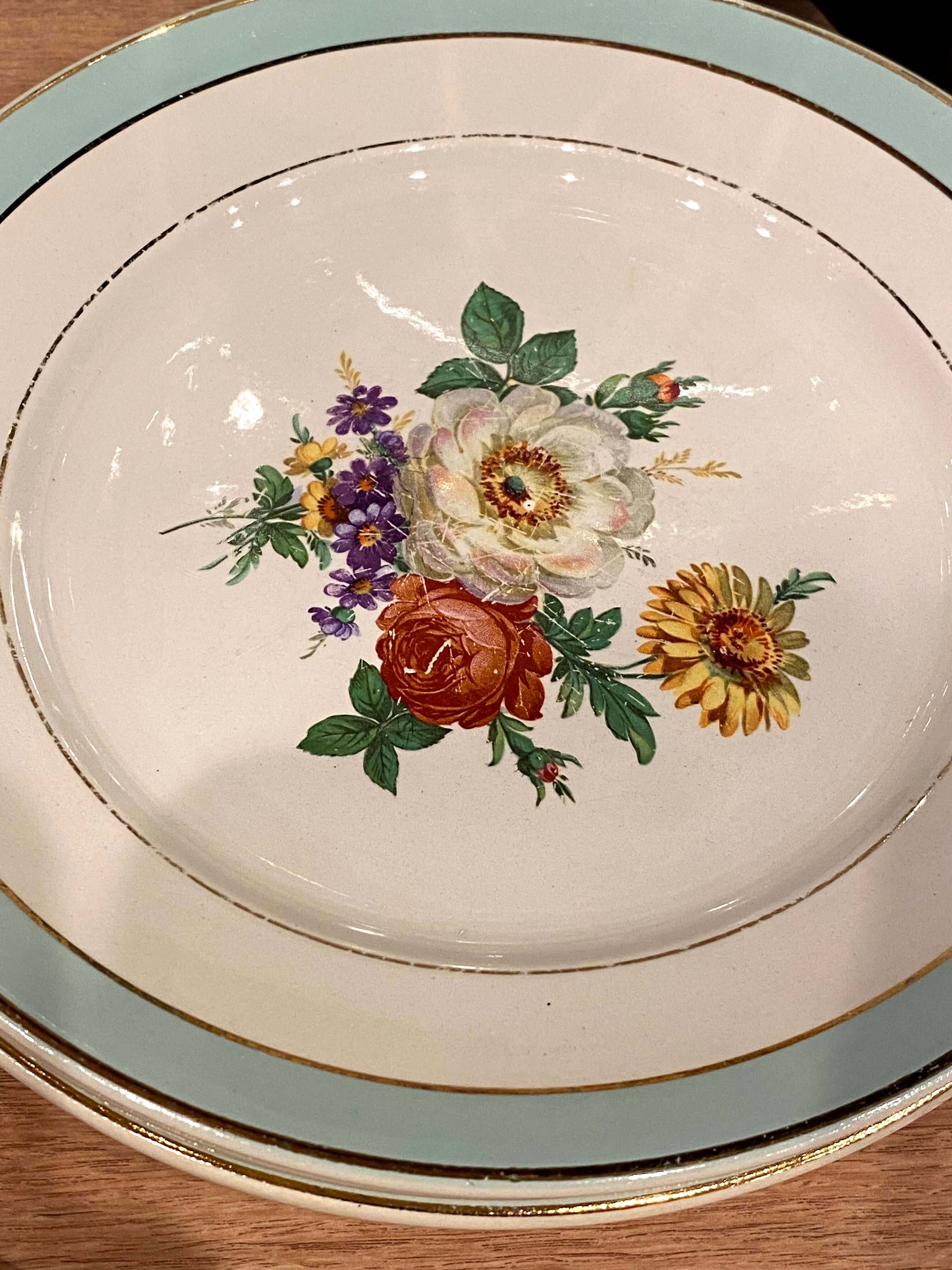 6 flat plates in half-porcelain Badonviller